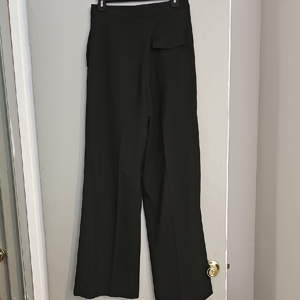 Chic Black Wide-Leg Trousers